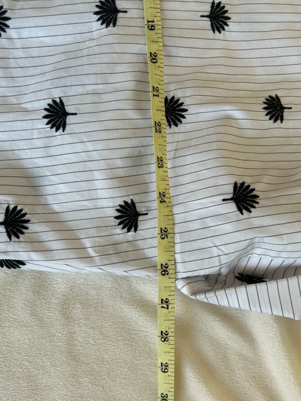 Loft White Button-Front Palm Print Shirt w/Black Pinstripes. 100% Cotton - Picture 5 of 7